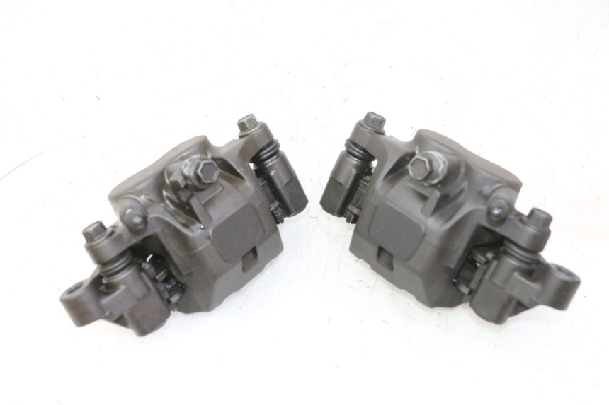 photo de BREMSZANGE VORNE YAMAHA FZ6 N FAZER 600 (2004 - 2006)