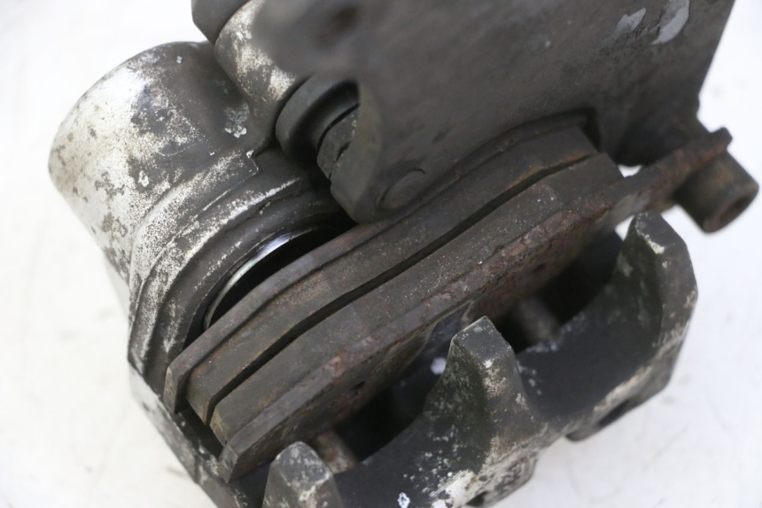 photo de BREMSZANGE VORNE KYMCO GRAND DINK 125 (2002 - 2007)