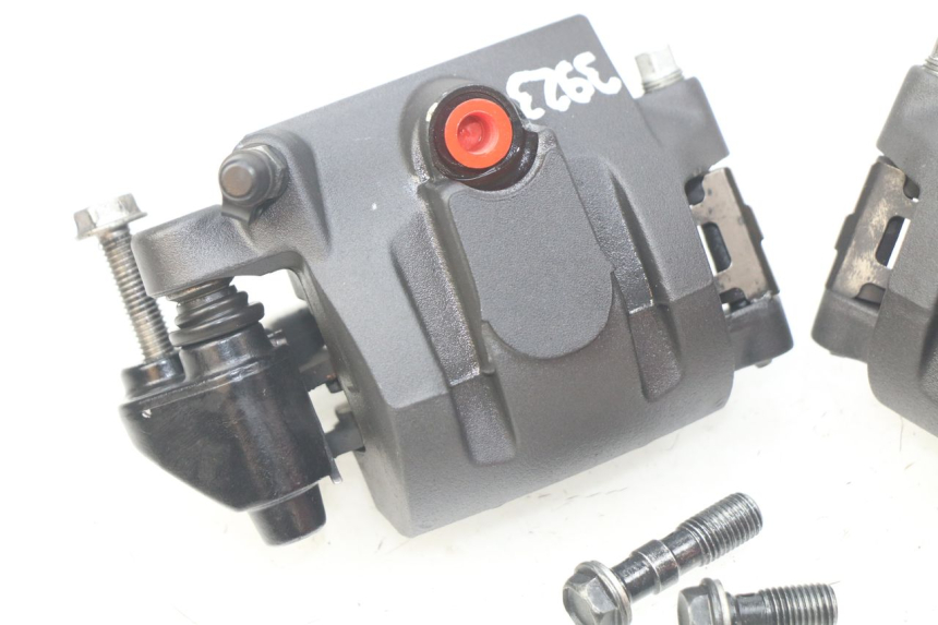 photo de VORDERER BREMSSATTEL KAWASAKI Z 650 (2016 - 2019)