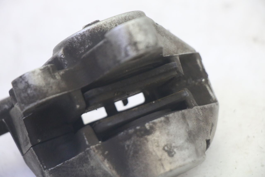 photo de VORDERER BREMSSATTEL YAMAHA NEOS NEO'S 4T 50 (2008 - 2016) - Details der Befestigungspunkte