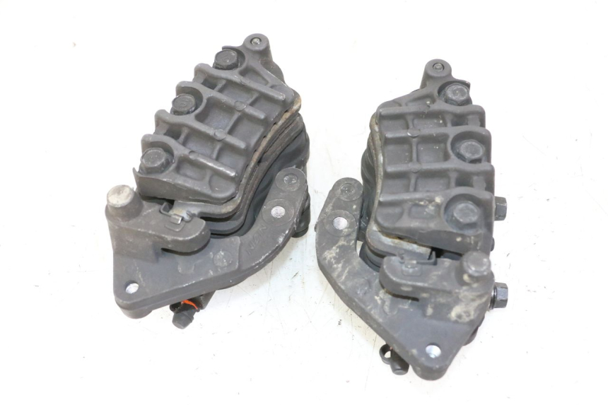 photo de BREMSZANGE VORNE HONDA NTV DEAUVILLE 650 (2001 - 2006)