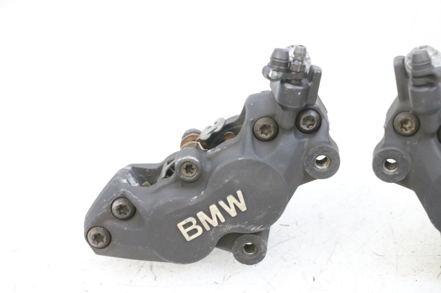 photo de BREMSZANGE VORNE BMW R RT ABS 1200 (2010 - 2014) - Detaillierte Sichtprüfung