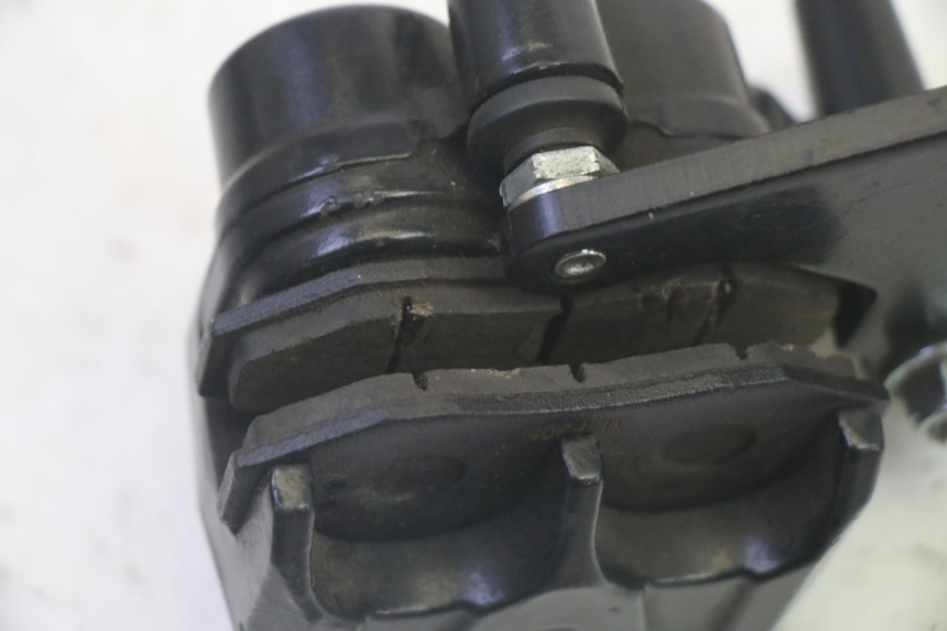 photo de VORDERBREMSSATTEL JM MOTORS SANTANA EVO 50 (2024 - 2026) - Details der Befestigungspunkte