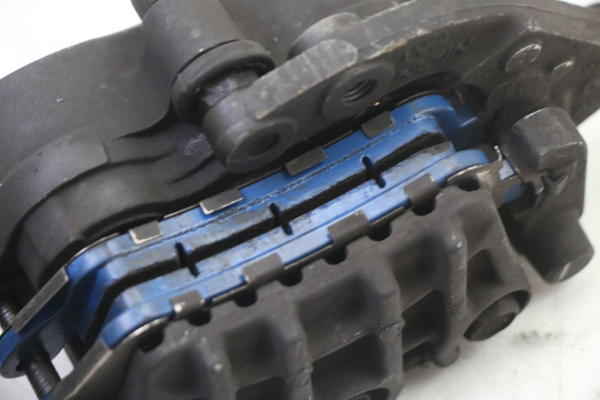 photo de BREMSZANGE VORNE HONDA ST PAN EUROPEAN 1300 (2002 - 2013)