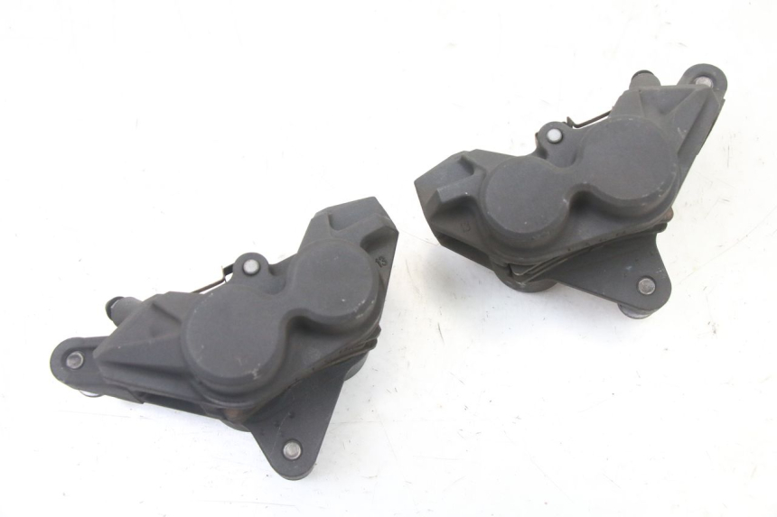 photo de BREMSZANGE VORNE YAMAHA TRACER 7 700 (2020 - 2024)