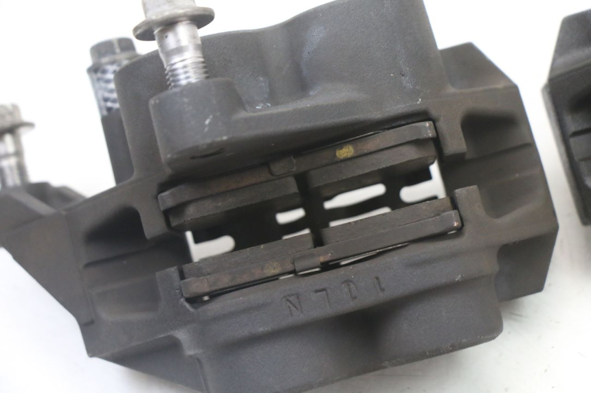 photo de BREMSZANGE VORNE YAMAHA TRACER 7 700 (2020 - 2024)