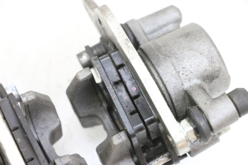 photo de BREMSZANGE VORNE YAMAHA TRICITY 300 (2020 - 2024) - Alternative Perspektive