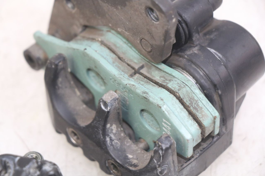 photo de VORDERER BREMSSATTEL PIAGGIO XEVO - X EVO 125 (2007 - 2016)