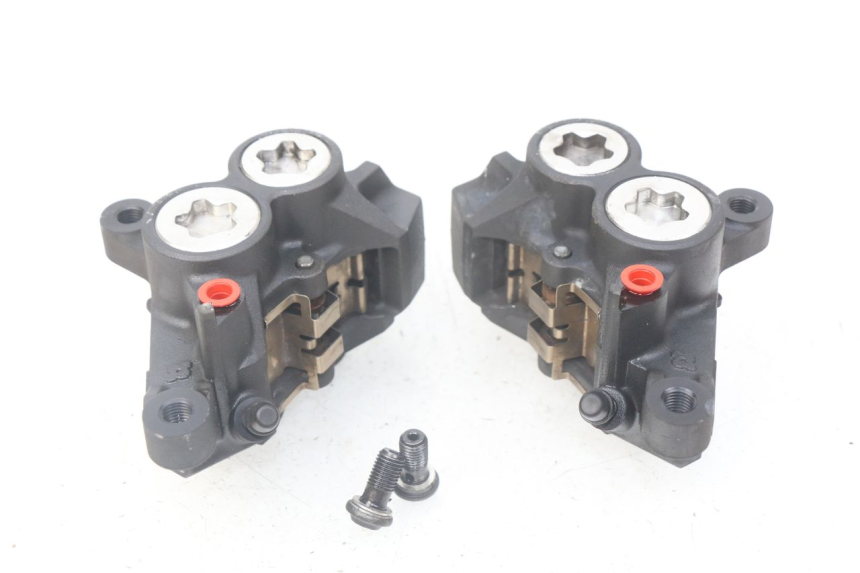 photo de BREMSZANGE VORNE YAMAHA XP T-MAX TMAX ABS 530 (2012 - 2015)