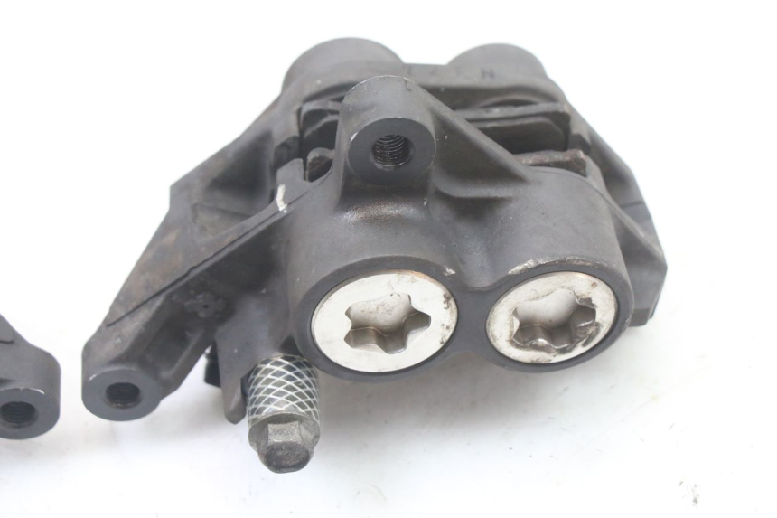 photo de BREMSZANGE VORNE YAMAHA FZ6 FAZER S2 600 (2007 - 2011)