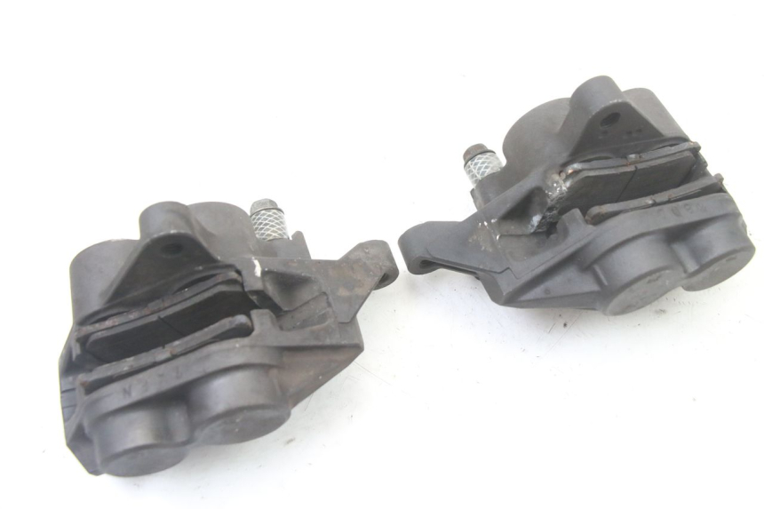 photo de BREMSZANGE VORNE YAMAHA FZ6 FAZER S2 600 (2007 - 2011)