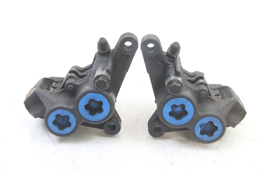 photo de VORDERER BREMSSATTEL YAMAHA FZS FAZER 600 (2001 - 2003)