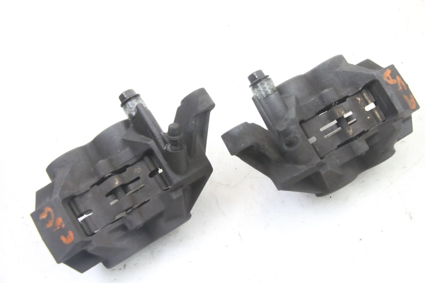 photo de VORDERER BREMSSATTEL YAMAHA FZS FAZER 600 (2001 - 2003)