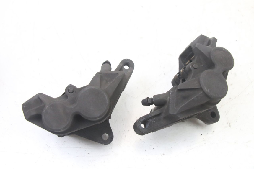 photo de VORDERER BREMSSATTEL YAMAHA FZS FAZER 600 (2001 - 2003)