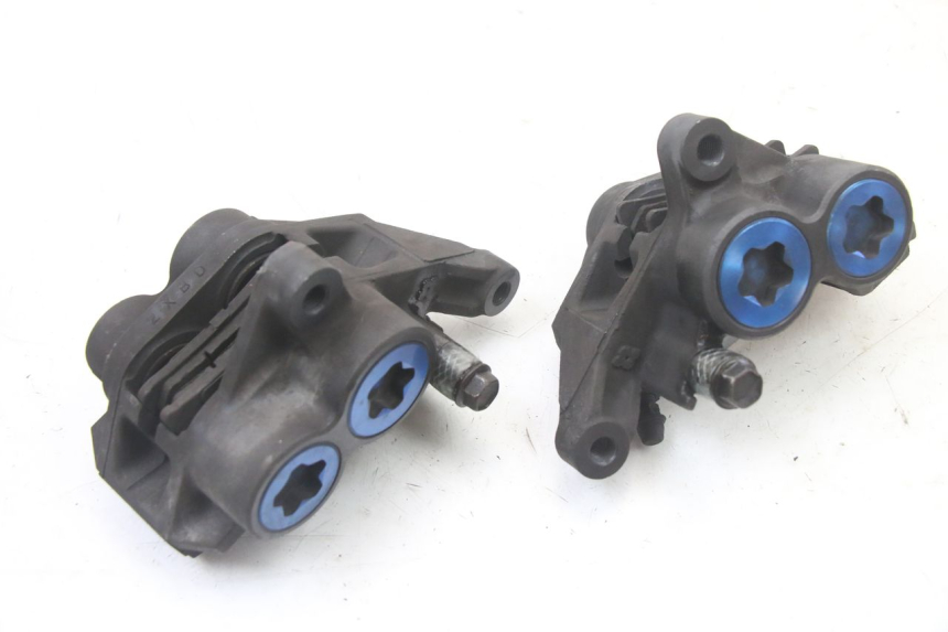 photo de VORDERER BREMSSATTEL YAMAHA FZS FAZER 600 (2001 - 2003)