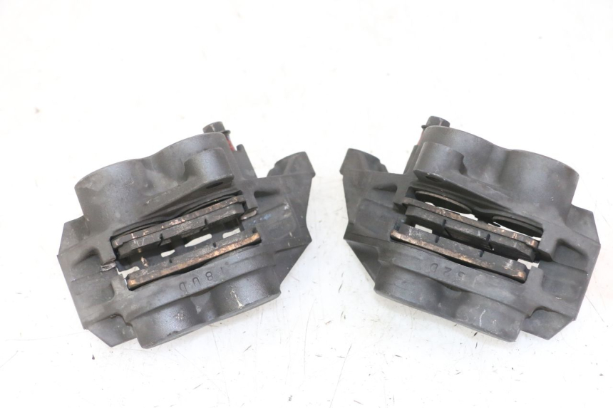 photo de VORDERER BREMSSATTEL YAMAHA FZS FAZER 600 (2001 - 2003)