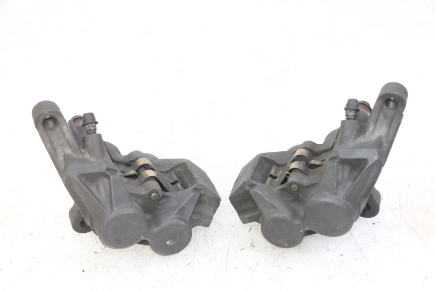 photo de VORDERER BREMSSATTEL YAMAHA FZS FAZER 600 (2001 - 2003)