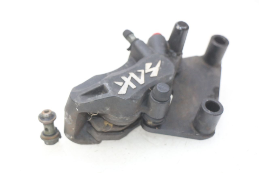 photo de VORDERER BREMSSATTEL YAMASAKI YM T 125 (2015 - 2020)