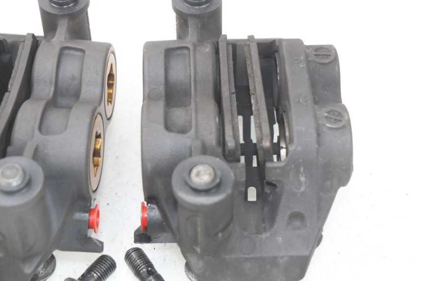 photo de BREMSZANGE VORNE YAMAHA YP T-MAX TMAX 530 (2017 - 2020)