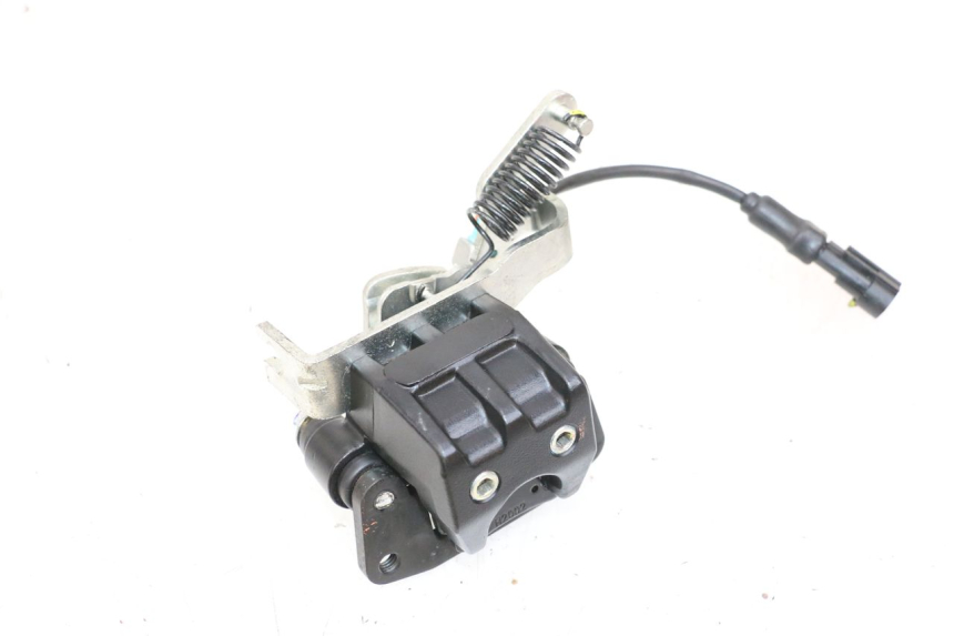 photo de BREMSZANGE ROLL LOCK PIAGGIO MP3 HPE 300 (2019 - 2026) - Zoom auf Gebrauchszustand