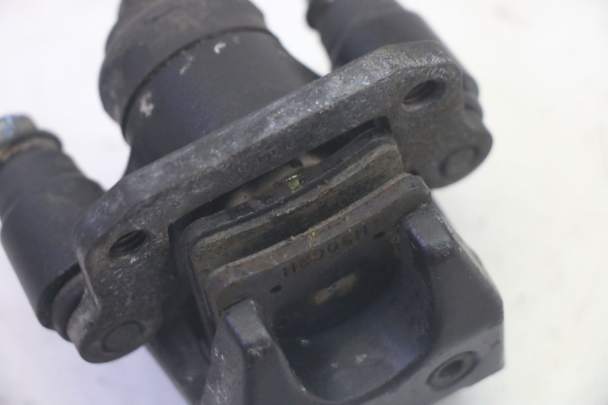 photo de BREMSZANGE PARKEN PIAGGIO MP3 HPE 350 (2018 - 2020) - Details der Befestigungspunkte