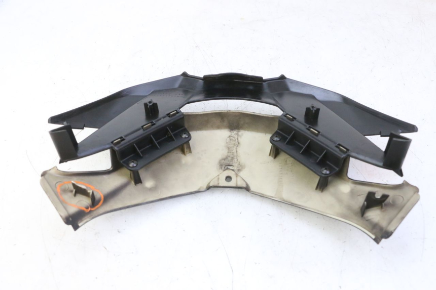 photo de FRONTVERKLEIDUNG UNTER QUADRO 4 4D 350 (2015 - 2018)