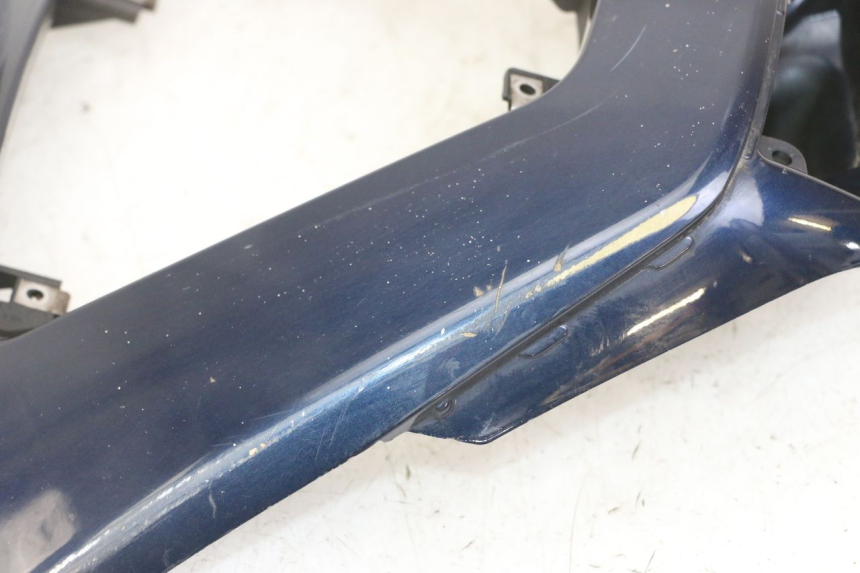 photo de FRONTVERKLEIDUNG UNTER PIAGGIO MP3 LT 300 (2010 - 2016)