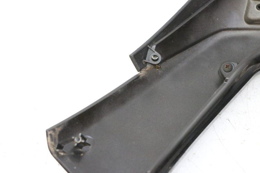 photo de FRONTVERKLEIDUNG UNTER PIAGGIO MP3 LT 300 (2010 - 2016) - Gesamtansicht des Produkts