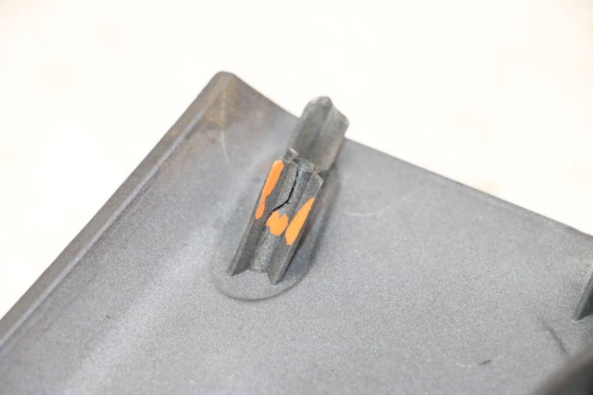 photo de FRONTVERKLEIDUNG UNTER PIAGGIO MP3 500 (2011 - 2015)