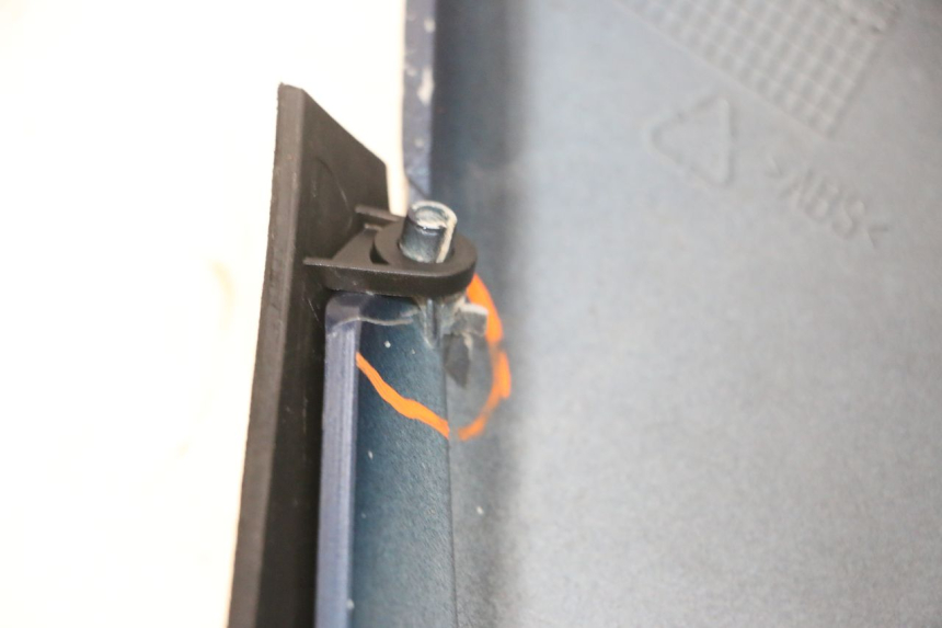 photo de FRONTVERKLEIDUNG UNTER PIAGGIO MP3 RL 250 (2007 - 2010) - Geprüftes Gebrauchtteil