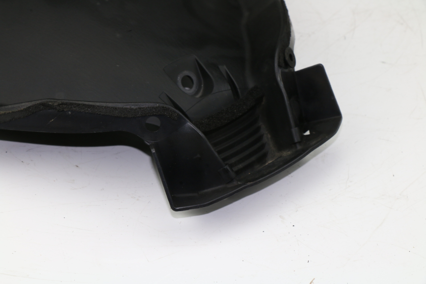 photo de INNERE FRONTVERKLEIDUNG SUZUKI AN BURGMAN 400 (1999 - 2005)