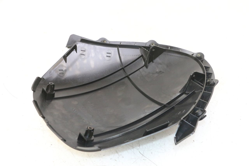photo de INNENVERKLEIDUNG DER FRONT SUZUKI UH BURGMAN 125 (2002 - 2006)