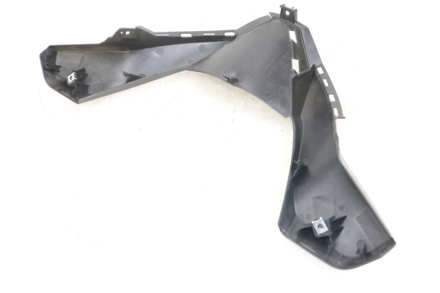 photo de INNENVERKLEIDUNG DER FRONT YAMAHA XMAX X-MAX ABS 125 (2017 - 2020) - Detailansicht des Bauteils