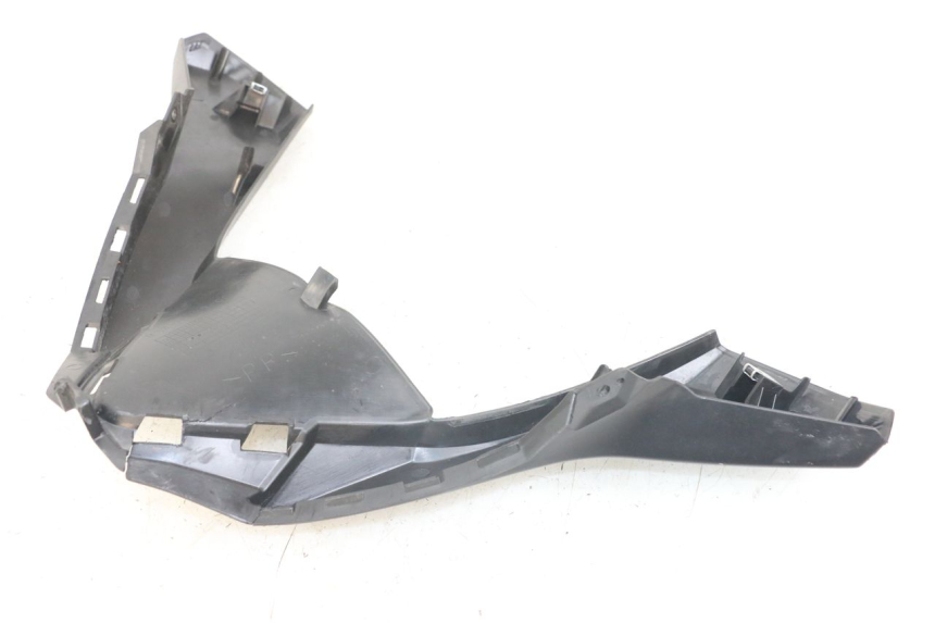 photo de INNENVERKLEIDUNG DER FRONT YAMAHA XMAX X-MAX ABS 125 (2017 - 2020) - Alternative Perspektive