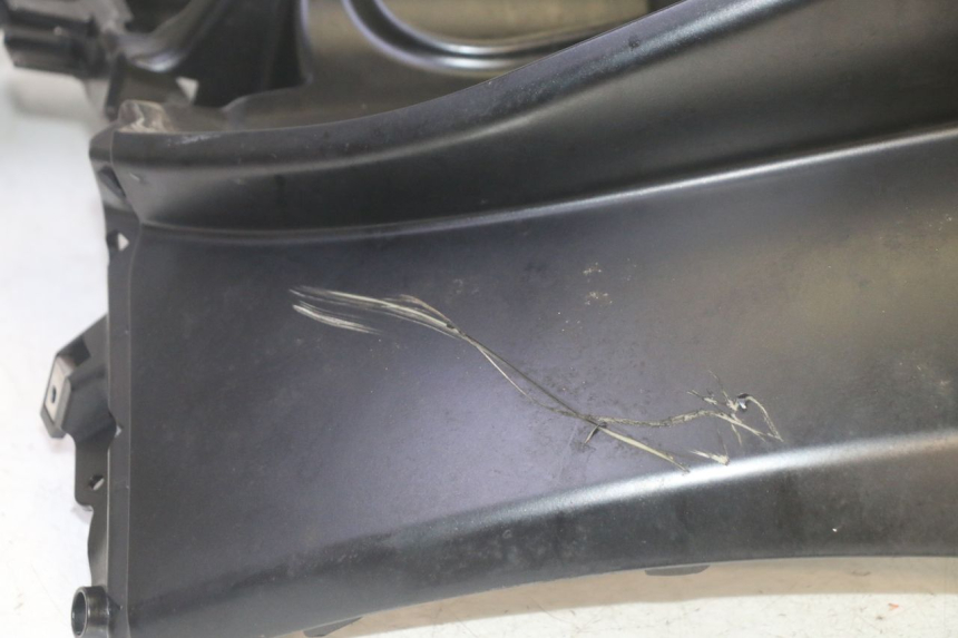 photo de FRONTVERKLEIDUNG  PIAGGIO MP3 HPE 350 (2018 - 2020) - Technische Nahaufnahme