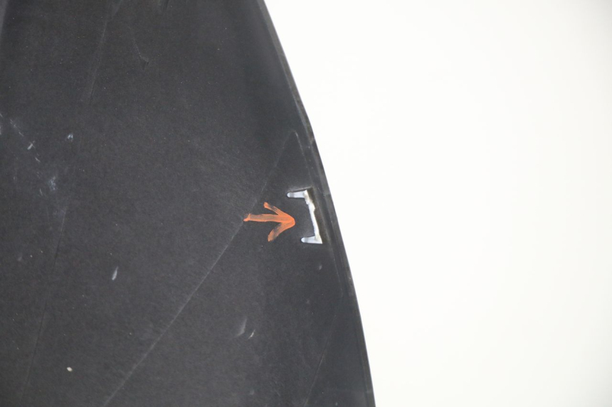 photo de FRONTVERKLEIDUNG  PIAGGIO MP3 HPE 350 (2018 - 2020) - Oberflächenzustand und Material