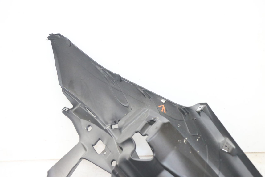 photo de FRONTVERKLEIDUNG  PIAGGIO MP3 HPE 300 (2019 - 2026) - Technische Nahaufnahme