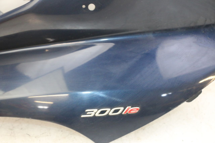 photo de FRONTVERKLEIDUNG  PIAGGIO MP3 LT 300 (2010 - 2016)