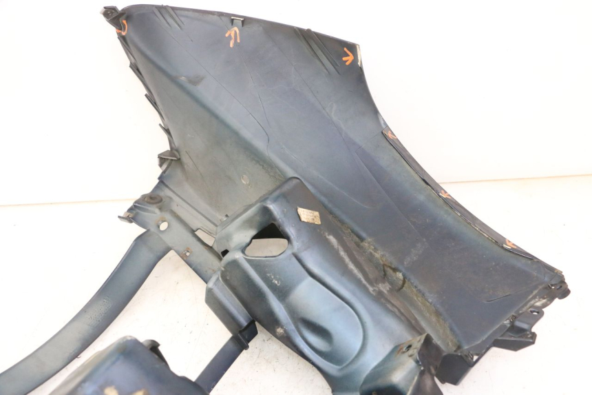 photo de FRONTVERKLEIDUNG  PIAGGIO MP3 LT 300 (2010 - 2016)