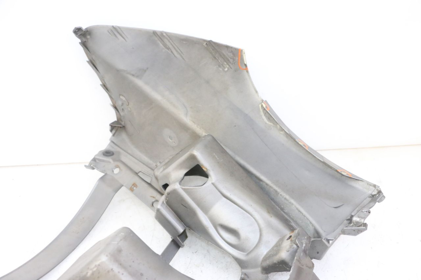 photo de FRONTVERKLEIDUNG  PIAGGIO MP3 LT 300 (2010 - 2016)