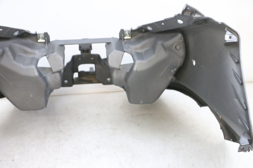 photo de FRONTVERKLEIDUNG  PIAGGIO MP3 500 (2016 - 2018) - Hochauflösende Nahaufnahme