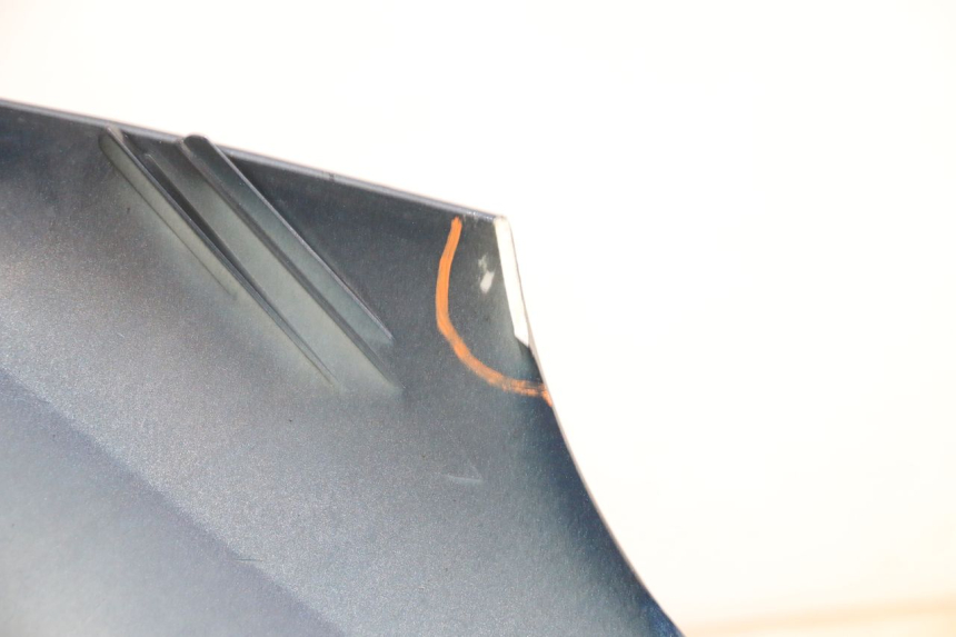 photo de FRONTVERKLEIDUNG  PIAGGIO MP3 RL 250 (2007 - 2010) - Details der Befestigungspunkte