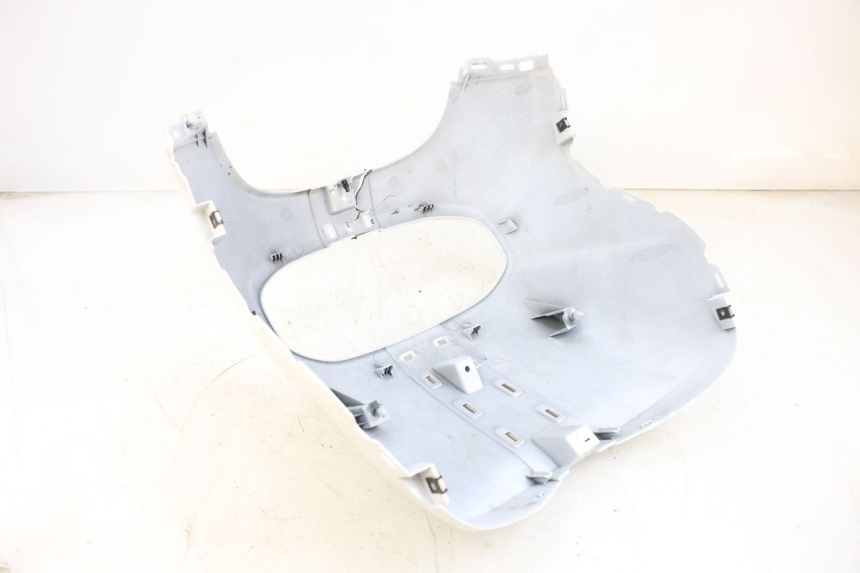 photo de FRONTVERKLEIDUNG  YAMAHA NEO'S CORE 1 (2022 - 2026) - Technische Nahaufnahme