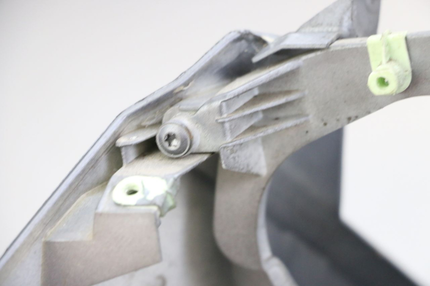 photo de FRONTVERKLEIDUNG  PEUGEOT SATELIS 250 (2006 - 2012)
