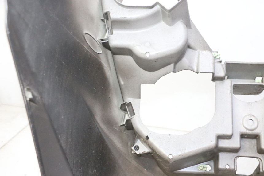 photo de FRONTVERKLEIDUNG  PEUGEOT SATELIS 125 (2006 - 2009)