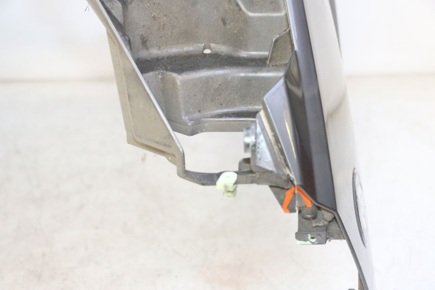 photo de FRONTVERKLEIDUNG  PEUGEOT SATELIS 125 (2006 - 2009)