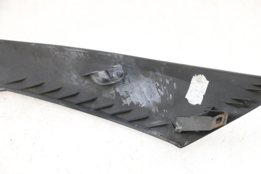 photo de FRONTVERKLEIDUNG OBEN SUZUKI BURGMAN 125 (2007 - 2014) - Detailansicht des Bauteils