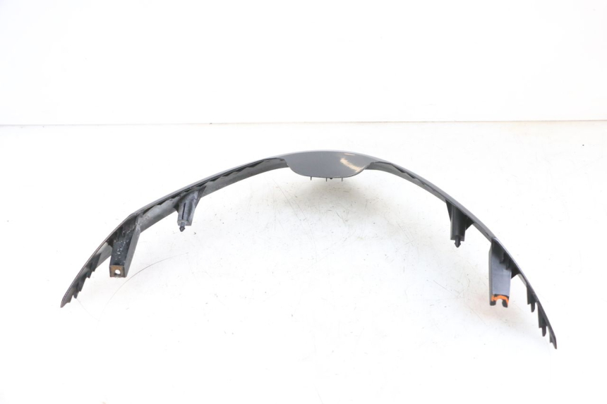 photo de FRONTVERKLEIDUNG OBEN SUZUKI BURGMAN 125 (2007 - 2014) - Details der Befestigungspunkte