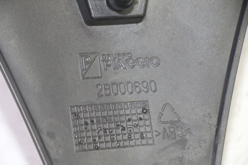 photo de FRONTVERKLEIDUNG OBEN PIAGGIO MP3 HPE 350 (2018 - 2020) - Gesamtansicht des Produkts