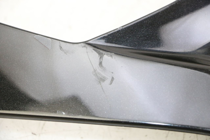 photo de FRONTVERKLEIDUNG OBEN PIAGGIO MP3 LT 300 (2010 - 2016) - Oberflächenzustand und Material